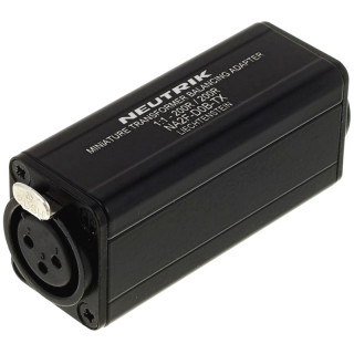 NA2F-D0B-TX Adaptateur avec transfo XLR 3 F/RCA F noire